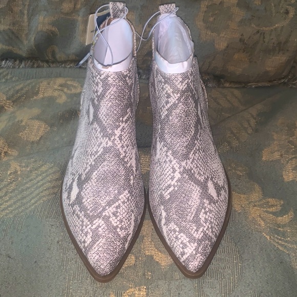 Women's Cari White Snake Print Ankle Boots - Picture 1 of 4
